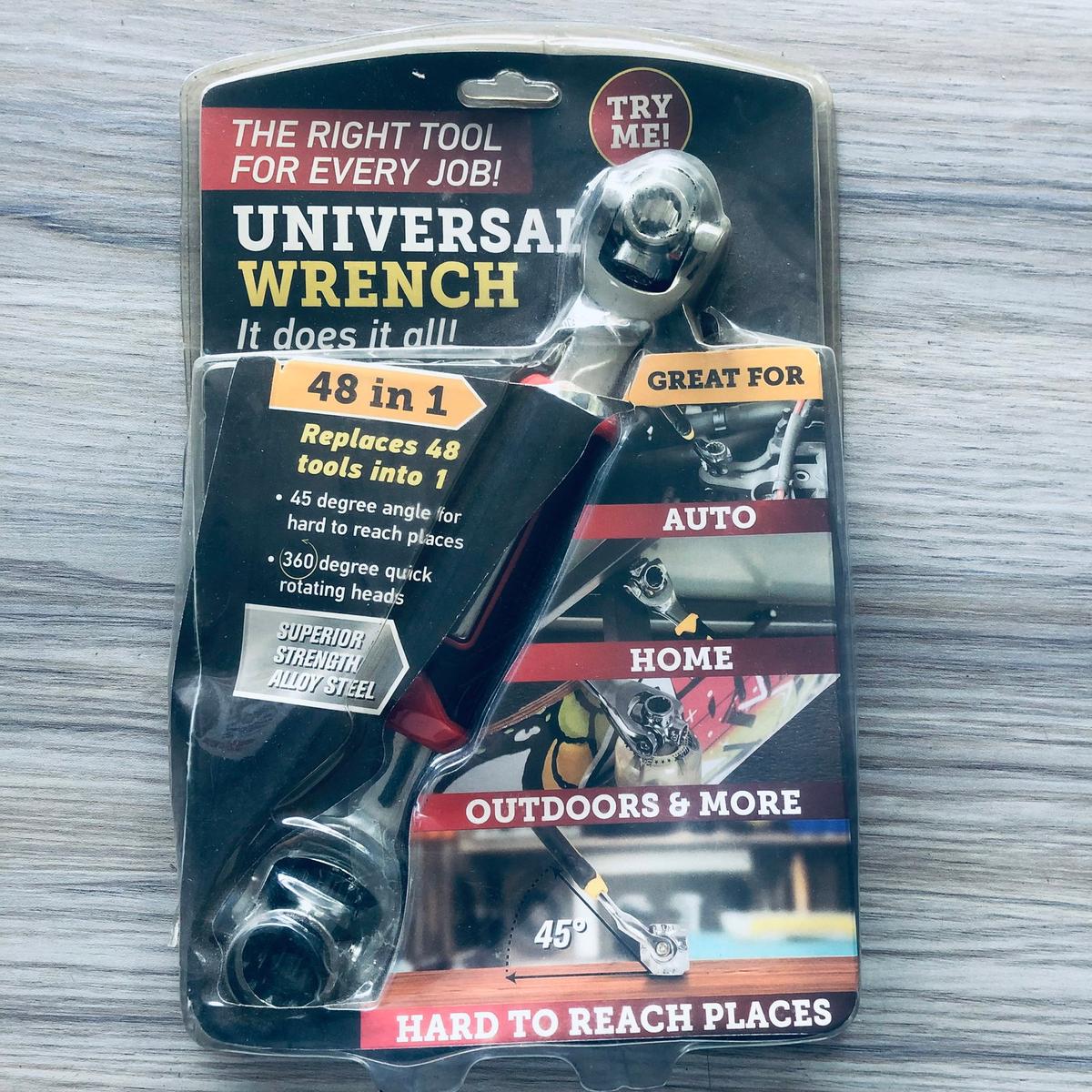 WRENCH UNIVERSAL TYPE